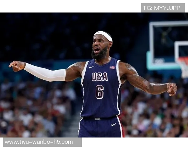 詹姆斯赞马克西谦逊每年共同训练备战新赛季